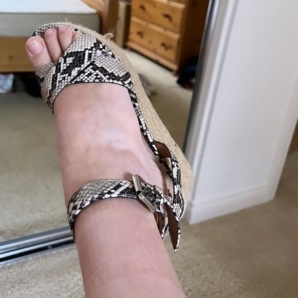 Animal print wedges STRADIVARIUS - Picture 2 of 7